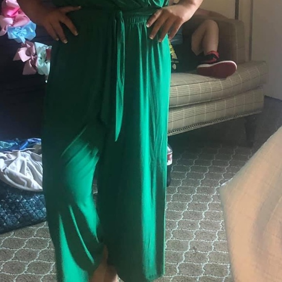 Cowl neck jumpsuit size small - Picture 2 of 2